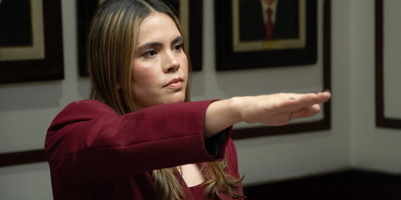 RINDE PROTESTA ANA MIRIAM RAMOS VILLARREAL COMO PRESIDENTA MUNICIPAL PROVISIONAL DE CULIACÁN