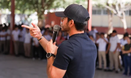 JÓVENES DE LA COLONIA LÁZARO CÁRDENAS RECIBEN ATENCIÓN Y PROGRAMAS DEL GOBIERNO DEL ESTADO