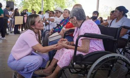 “SEPAN QUE VAMOS A SEGUIR CON USTEDES, QUE EN EL AYUNTAMIENTO LAS TAPIAS TIENEN LAS PUERTAS ABIERTAS”: ANA MIRIAM RAMOS VILLARREAL
