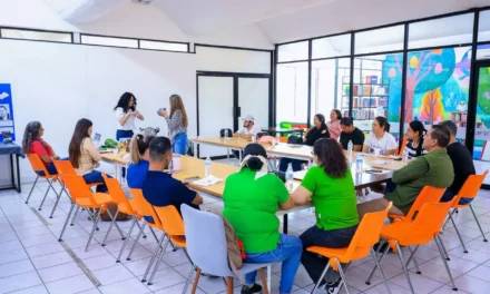 TALLER «PUNTOS CLAVES PARA EL CUENTACUENTOS» A BIBLIOTECARIOS DE CULIACÁN