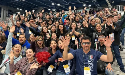ESTUDIANTES MEXICANOS DESTACARON EN EL MUNDIAL DE FIRST