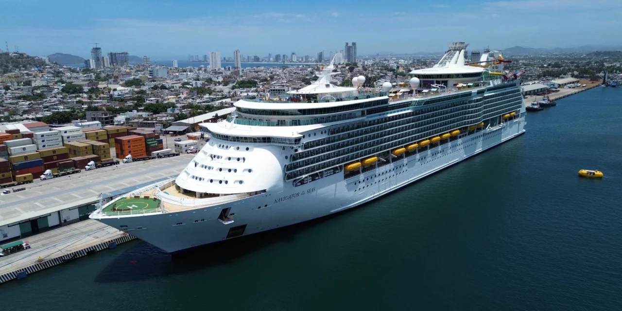 RECIBE MAZATLÁN A MÁS DE 3,700 CRUCERISTAS
