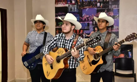FOMENTA LA UAS EL RESCATE DE LAS RAÍCES CULTURALES Y EL FOLCLORE A TRAVÉS DEL V CONCURSO DE LA CANCIÓN RANCHERA TRADICIONAL MEXICANA, EN EL FIUC 2026