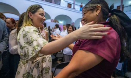 ENTREGA GOBERNADORA YERALDINE KITS DE ESTIMULACIÓN TEMPRANA PARA LA PRUEBA EDI AL SECTOR SALUD