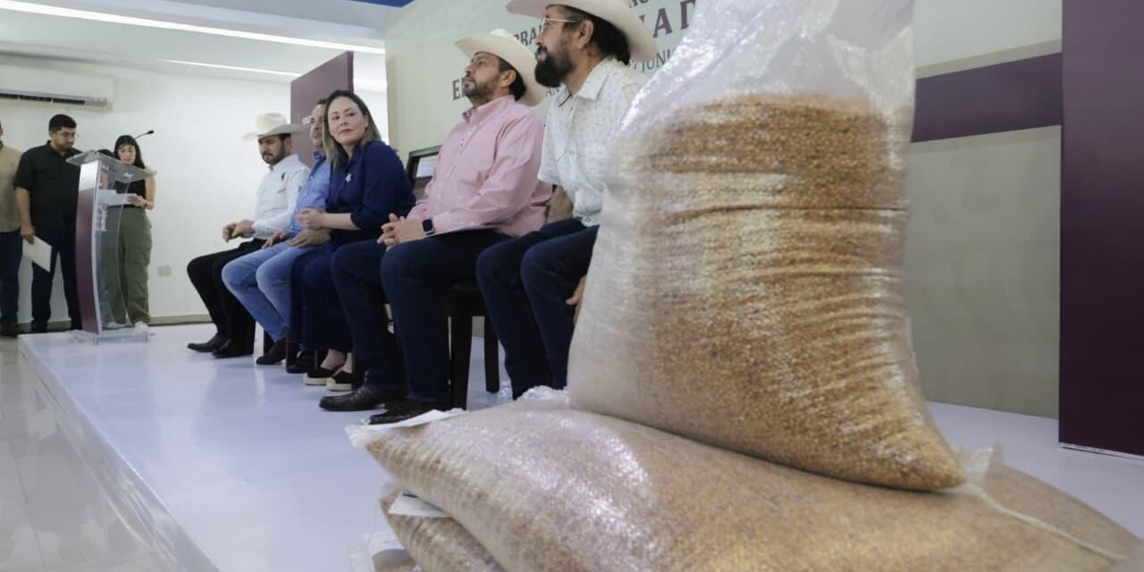 ENTREGA GOBERNADORA YERALDINE SEMILLA DE SORGO A MÁS DE 3 MIL 800 GANADEROS DE SINALOA