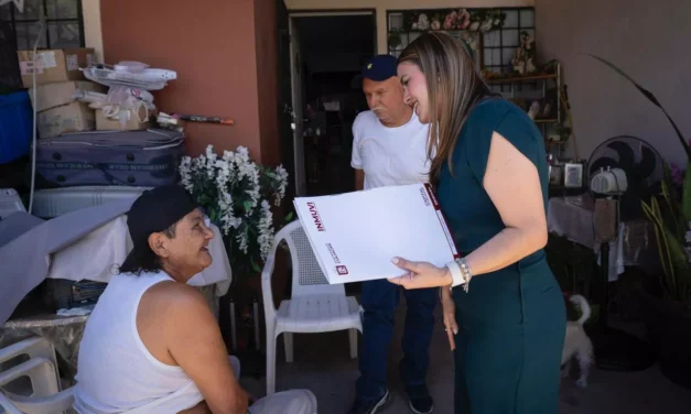ENTREGAN TÍTULOS DE PROPIEDAD A FAMILIAS DEL FRACCIONAMIENTO VALLE DE ENCINO
