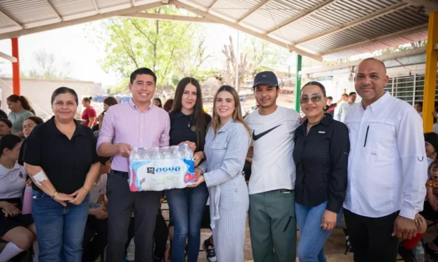 ANA MIRIAM RAMOS LLEVA APOYOS DEL AQUATÓN 2026 A SANALONA PARA ACOMPAÑAR A LAS FAMILIAS QUE ENFRENTAN LA SEQUÍA