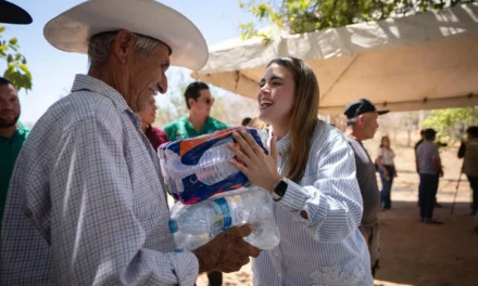 AQUATÓN Y DIF BIENESTAR CULIACÁN ENTREGAN 5 MIL LITROS DE AGUA EN COMUNIDADES DE IMALA