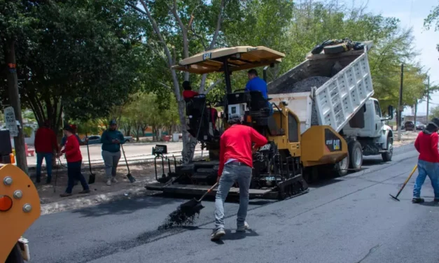 AVANZAN TRABAJOS DE REENCARPETADO EN VIALIDADES DE VALLES DEL SOL Y FINISTERRA