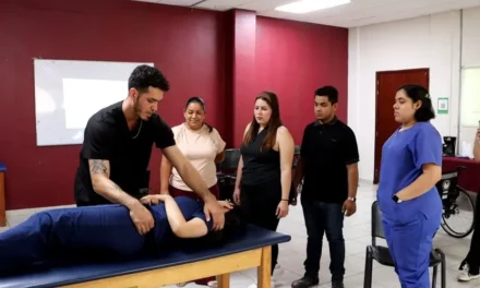 DIF SINALOA FORTALECE EL BIENESTAR DE PERSONAS CUIDADORAS CON TALLER DE HIGIENE DE COLUMNA Y PREVENCIÓN DE LESIONES