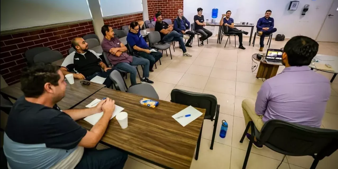 CON DIÁLOGO Y REFLEXIÓN, DIF SINALOA FORTALECE LAS NUEVAS MASCULINIDADES Y EL BIENESTAR FAMILIAR