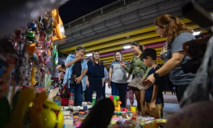 GOBERNADORA YERALDINE BONILLA Y ANA MIRIAM RAMOS ESCUCHAN PROPUESTAS PARA MEJORAR EL PARQUE ACUÁTICO