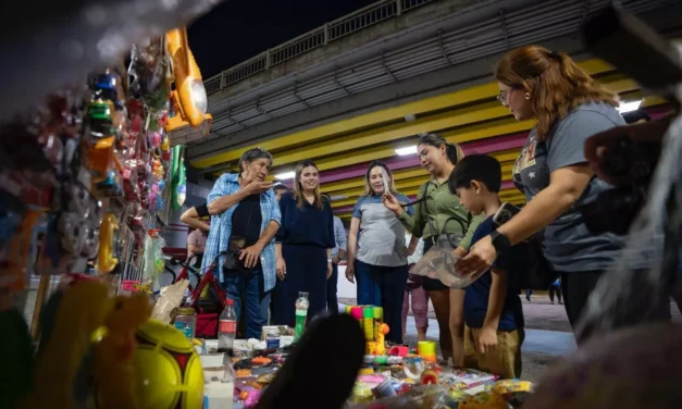 GOBERNADORA YERALDINE BONILLA Y ANA MIRIAM RAMOS ESCUCHAN PROPUESTAS PARA MEJORAR EL PARQUE ACUÁTICO