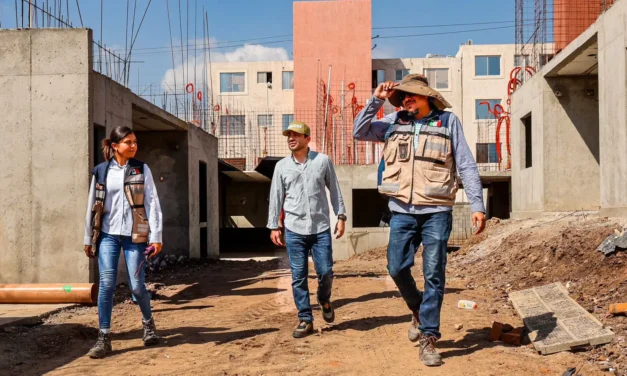 MÁS HOGARES, MÁS BIENESTAR: OMAR LÓPEZ CAMPOS SUPERVISA AVANCE DE VIVIENDAS PARA EL BIENESTAR EN CULIACÁN