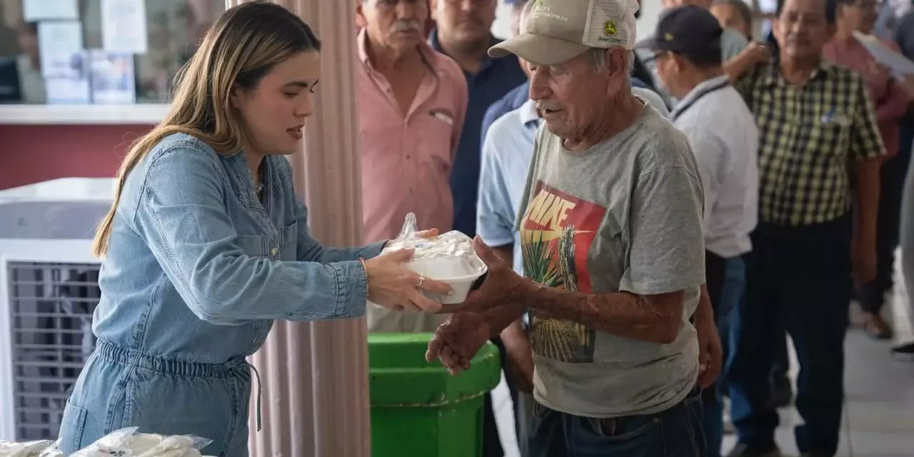 A TRAVÉS DE ALAJIBUA, ANA MIRIAM RAMOS ACOMPAÑA Y BRINDA UN MOMENTO DE ALIVIO A FAMILIAS EN EL HOSPITAL CIVIL