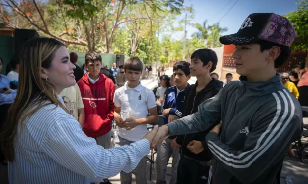 ANA MIRIAM RAMOS INAUGURA LA CALLE 365 DE LA CABECERA DE LA SINDICATURA DE IMALA