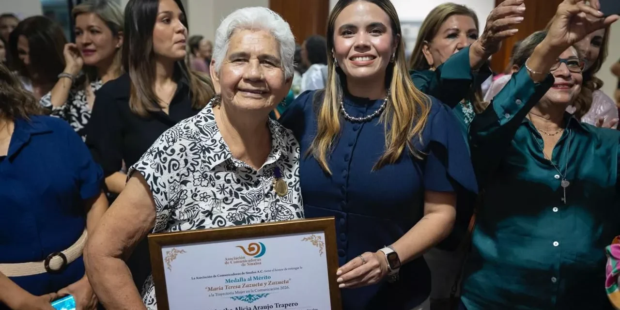 RECONOCEN TRAYECTORIA DE MARTHA ALICIA ARAUJO CON LA MEDALLA AL MÉRITO MARÍA TERESA ZAZUETA Y ZAZUETA 2026