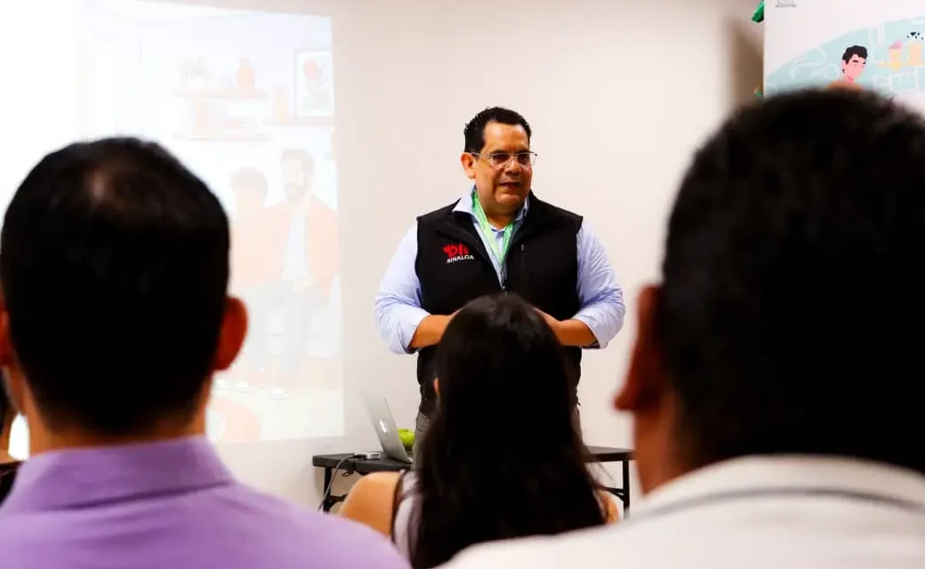 DIF SINALOA FORTALECE EL PAPEL DE LOS PADRES EN LA FAMILIA A TRAVÉS DEL TALLER «PUENTES DE CONEXIÓN»