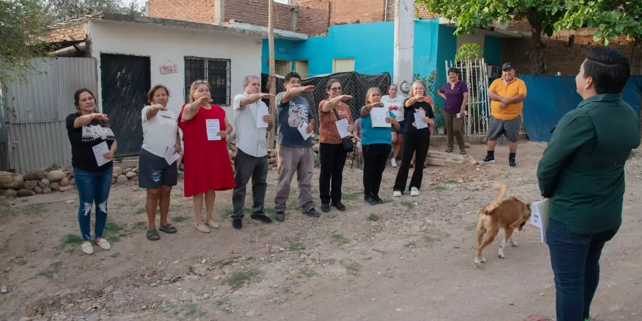 VECINOS INTEGRAN COMITÉ DE CONTRALORÍA SOCIAL PARA SUPERVISAR OBRA DE PAVIMENTACIÓN EN LA COLONIA JOSEFA ORTIZ
