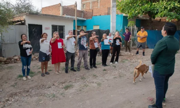 VECINOS INTEGRAN COMITÉ DE CONTRALORÍA SOCIAL PARA SUPERVISAR OBRA DE PAVIMENTACIÓN EN LA COLONIA JOSEFA ORTIZ