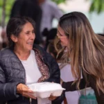 AYUNTAMIENTO Y DIF BIENESTAR CULIACÁN LLEVAN ALIMENTO CALIENTE Y ESPERANZA A FAMILIAS DE PACIENTES EN EL HOSPITAL GENERAL