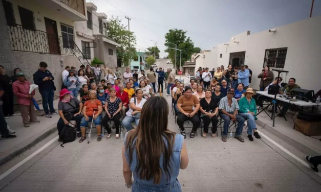 “NOS BRINDAN MUCHA SEGURIDAD”: VECINOS AL RECIBIR SIETE CALLES PAVIMENTADAS EN LA COLONIA 5 DE MAYO