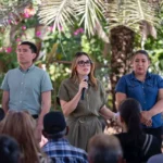 ANA MIRIAM RAMOS ENCABEZA ENTREGA DE AGUA PURIFICADA A VECINOS DE LA SINDICATURA BAILA