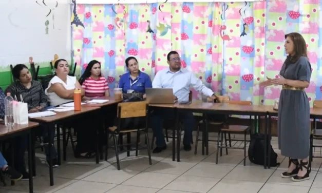 EL CICLO ESCOLAR 2025-2026 CONCLUYÓ CON TALLERES INTENSIVOS PARA LAS Y LOS DOCENTES SINALOENSES