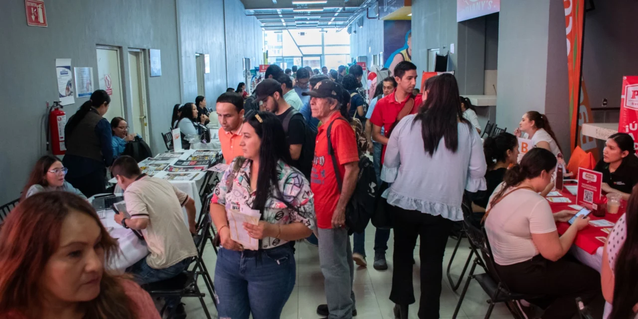 INAUGURAN CON ÉXITO LA GRAN FERIA DEL EMPLEO EN CULIACÁN CON MÁS DE 300 VACANTES DISPONIBLES