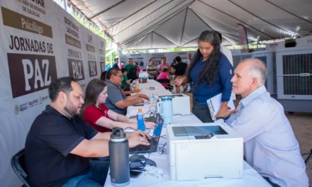 JORNADAS DE PAZ ACERCAN SERVICIOS GRATUITOS Y FORTALECEN EL BIENESTAR DE LAS FAMILIAS EN LA COLONIA LÁZARO CÁRDENAS