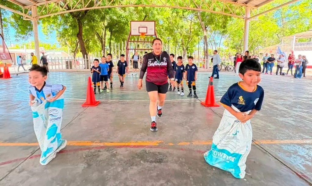 LLEVA IMDEC JORNADA DEPORTIVA Y TORNEO RELÁMPAGO DE FUTBOL A LA SINDICATURA DE AGUARUTO