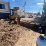 ALCALDE JORGE ROSARIO BOJÓRQUEZ PONE EN MARCHA REHABILITACIÓN DE REDES DE AGUA POTABLE Y DRENAJE SANITARIO EN LA COLONIA EL RINCÓN