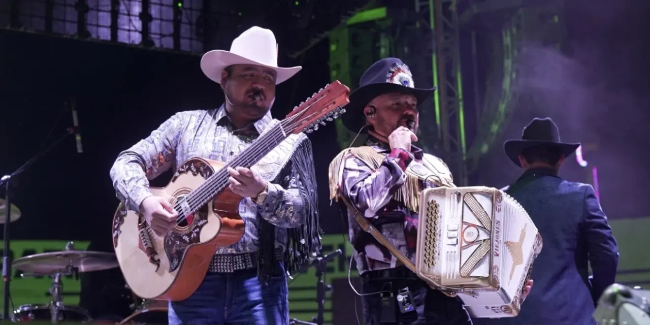 NORTEÑAZO Y VOLVER A LA CUMBIA PONEN A BAILAR A SAN BUENAVENTURA