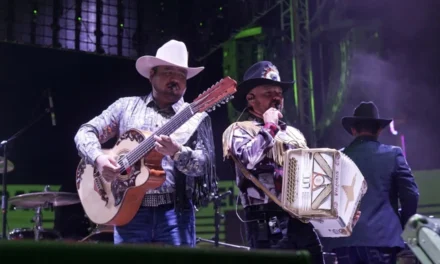 NORTEÑAZO Y VOLVER A LA CUMBIA PONEN A BAILAR A SAN BUENAVENTURA