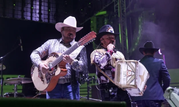NORTEÑAZO Y VOLVER A LA CUMBIA PONEN A BAILAR A SAN BUENAVENTURA