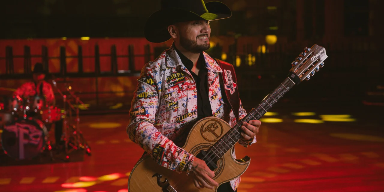 ¡NO PARAN! LA FIERA DE OJINAGA GRABA EL VIDEO DE «BESOS PENDIENTES»