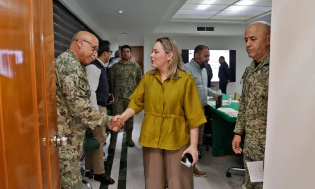 GOBERNADORA YERALDINE ENCABEZA LA MESA DE CONSTRUCCIÓN DE PAZ Y SEGURIDAD EN LA 3A. REGIÓN MILITAR EN MAZATLÁN
