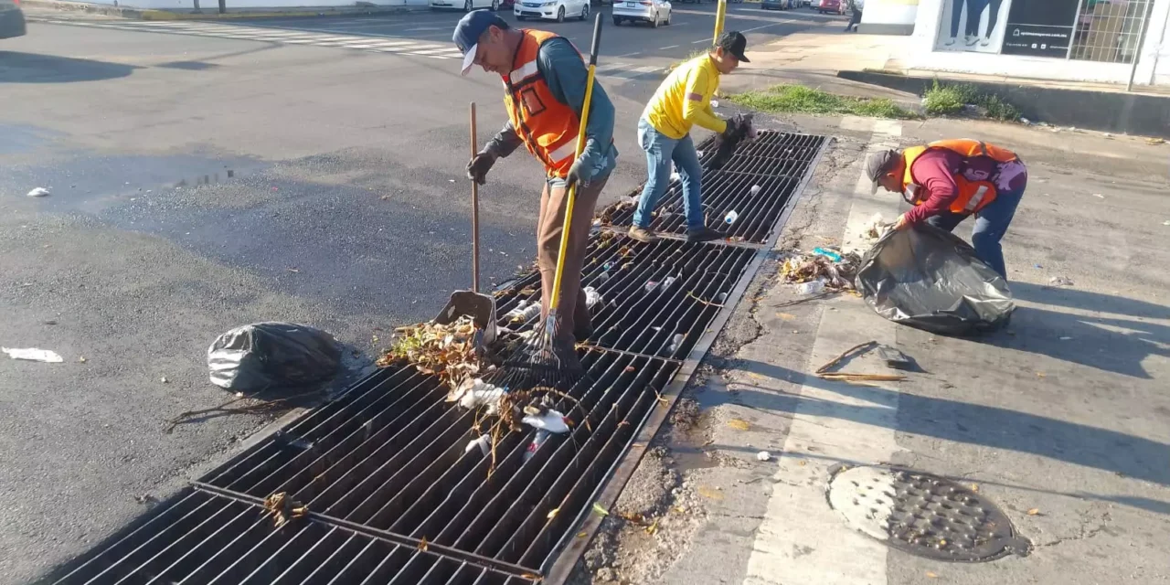 DESPLIEGA AYUNTAMIENTO DE CULIACÁN ACCIONES DE LIMPIEZA PARA ATENDER AFECTACIONES POR LAS LLUVIAS