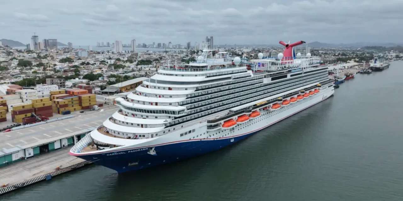 RECIBE MAZATLÁN AL “CARNIVAL PANORAMA” CON MÁS DE 4,800 PASAJEROS
