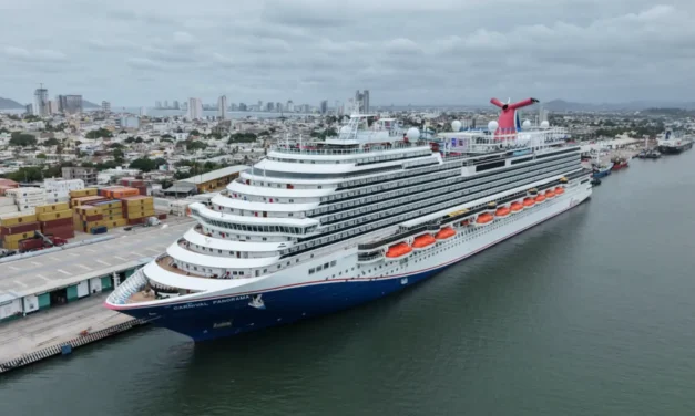 RECIBE MAZATLÁN AL “CARNIVAL PANORAMA” CON MÁS DE 4,800 PASAJEROS