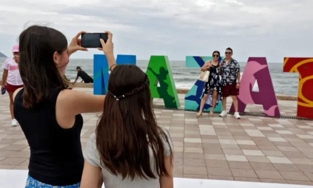 INVITA GOBERNADORA YERALDINE BONILLA A DISFRUTAR SANOS Y SEGUROS DE ESTE PERIODO VACACIONAL