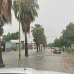 REPORTE PRELIMINAR: LLUVIAS MOVILIZAN A PROTECCIÓN CIVIL Y RESCATAN A 25 PASAJEROS EN CULIACÁN
