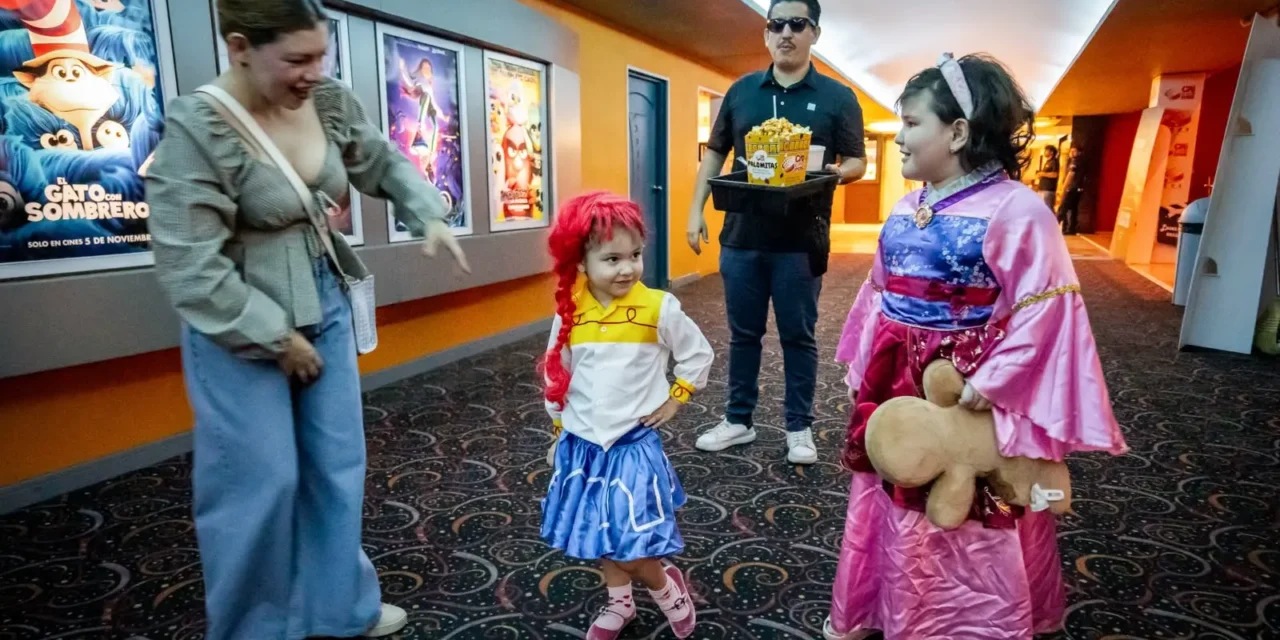 DIF SINALOA REALIZA FUNCIÓN DE CINE AZUL PARA PERSONAS CON AUTISMO Y SUS FAMILIAS