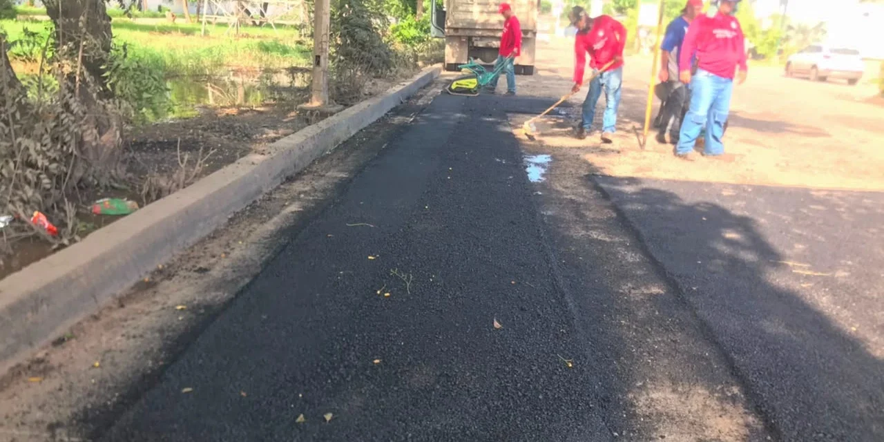 CULIACÁN NO BAJA EL RITMO: MANTIENE OPERATIVO PERMANENTE DE BACHEO EN LA CIUDAD