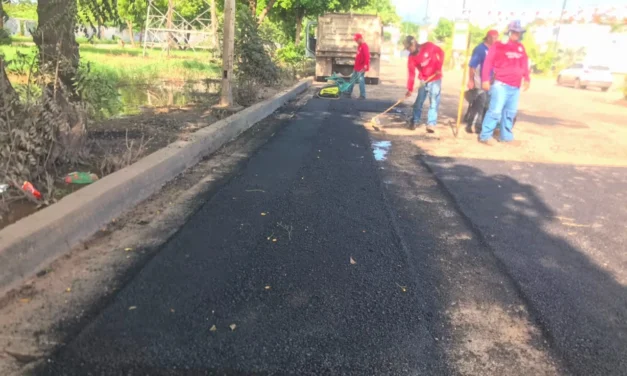 CULIACÁN NO BAJA EL RITMO: MANTIENE OPERATIVO PERMANENTE DE BACHEO EN LA CIUDAD