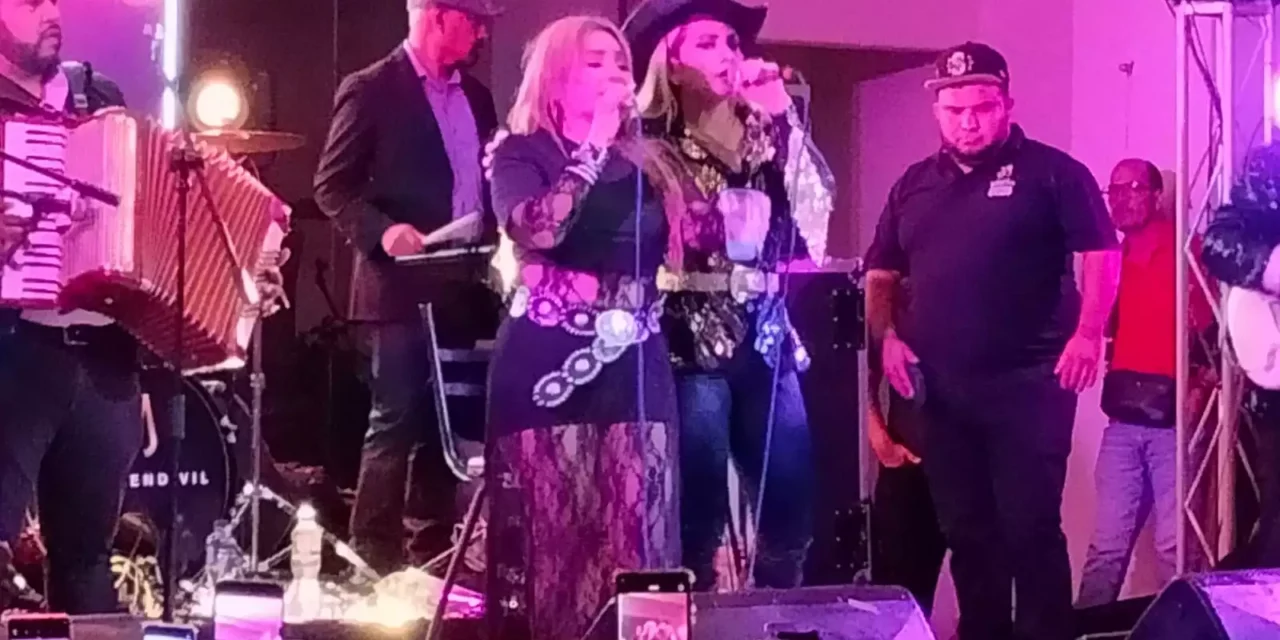 SE ARMA EL BAILE EN EL SALÓN 53
