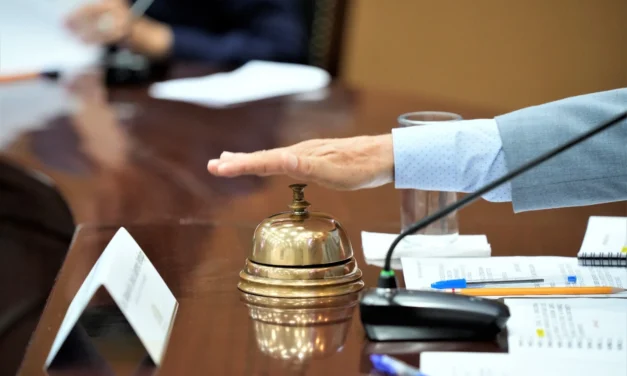APRUEBA CONGRESO NUEVA SOLICITUD DE LICENCIA INDEFINIDA DE RUBÉN ROCHA