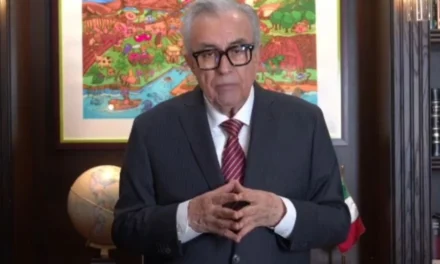 RECIBE EL GOBERNADOR ROCHA MOYA A MAGISTRADAS Y MAGISTRADOS DEL SUPREMO TRIBUNAL DE JUSTICIA