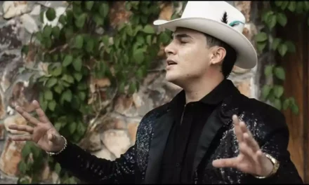 ¡UN ÉXITO QUE ENORGULLECE A SINALOA! EL ESTRENO DE «SE QUEDÓ CONMIGO» DE ARTURO OSBE