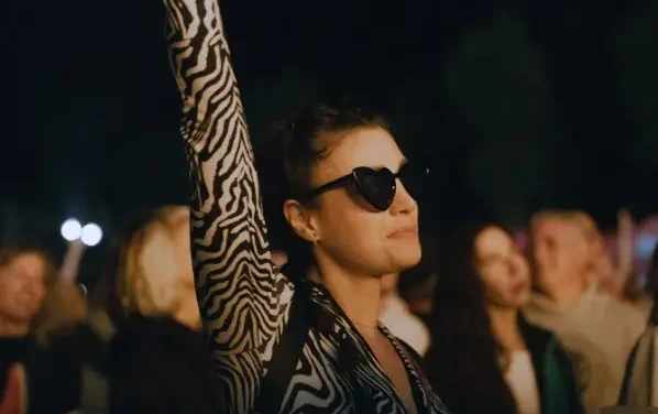 ¿VAS A UN CONCIERTO? GUÍA PARA ELEVAR TU OUTFIT CON ACCESORIOS SIN GASTAR DE MÁS